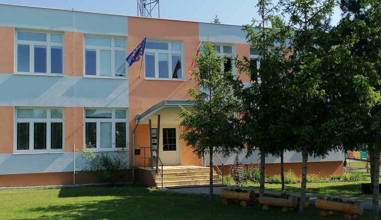 Kmeňové školy (6. diel): ZŠ s MŠ Dolné Orešany
